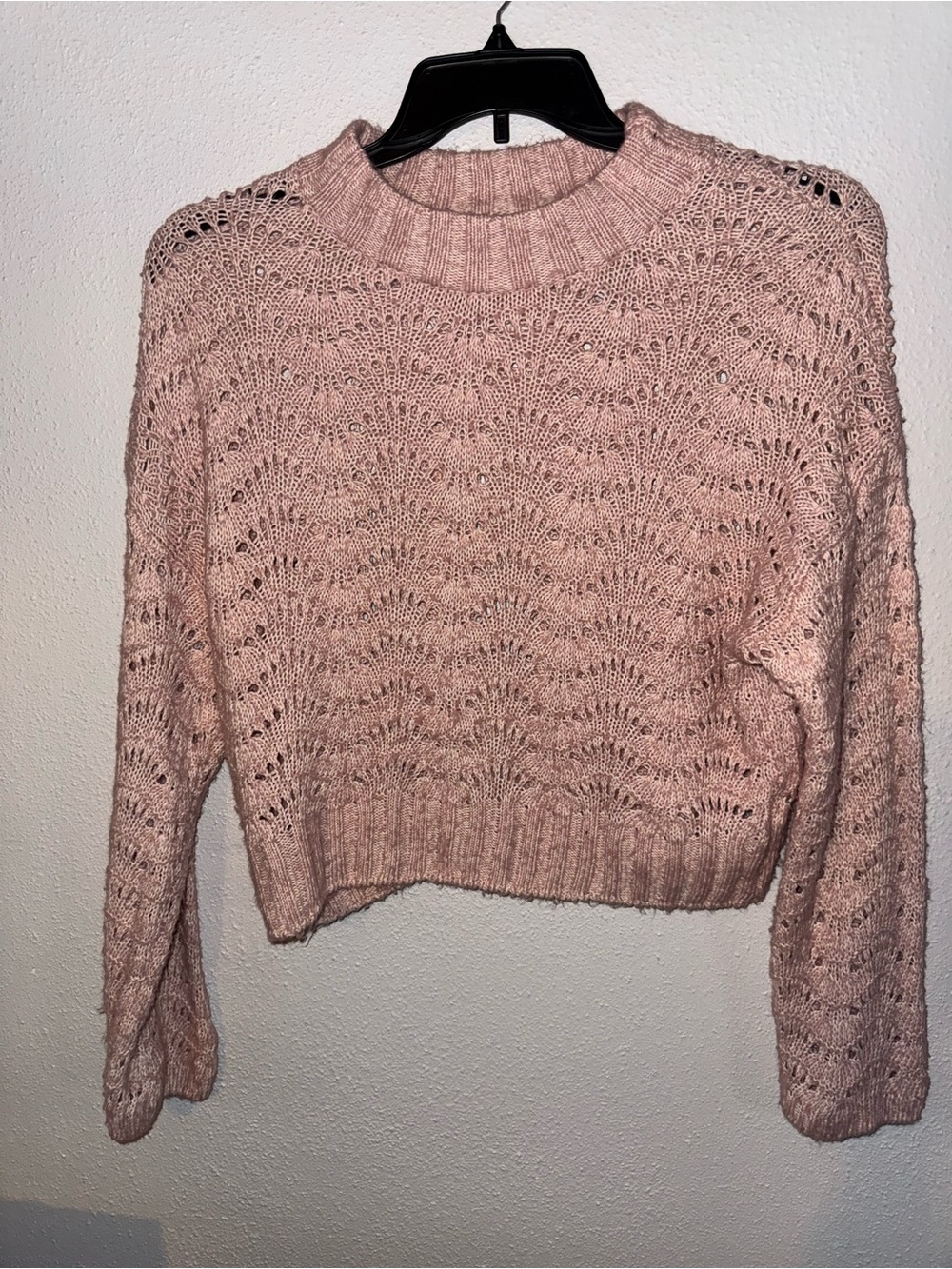 Women’s Pink Knit Openwork Sweater (m) Urban outfitters